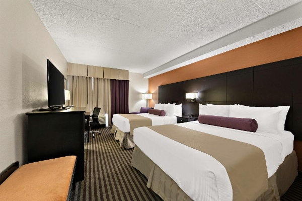 Best Western Plus Toronto North York Hotel & Suites image 1